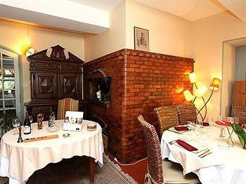 Hotel Logis Le Prieure Bourg-Saint-Andeol