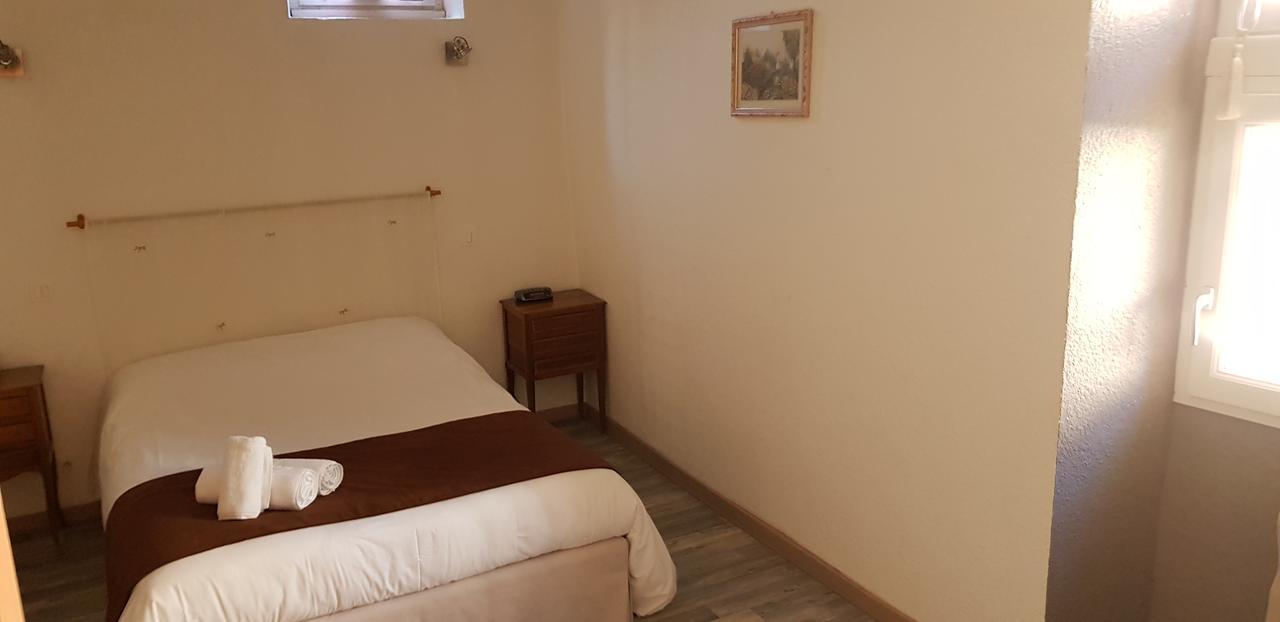 Logis Le Prieure Hotel