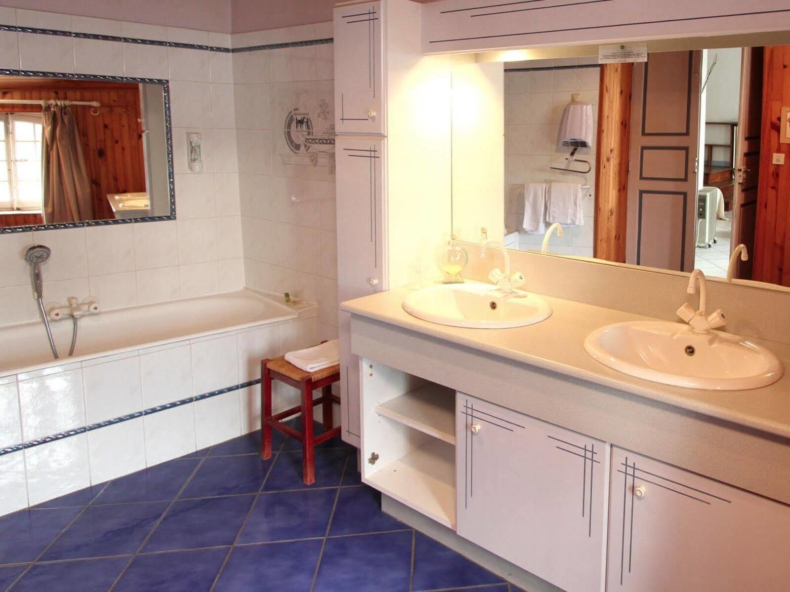 Logis Le Prieure Hotel Bourg-Saint-Andeol